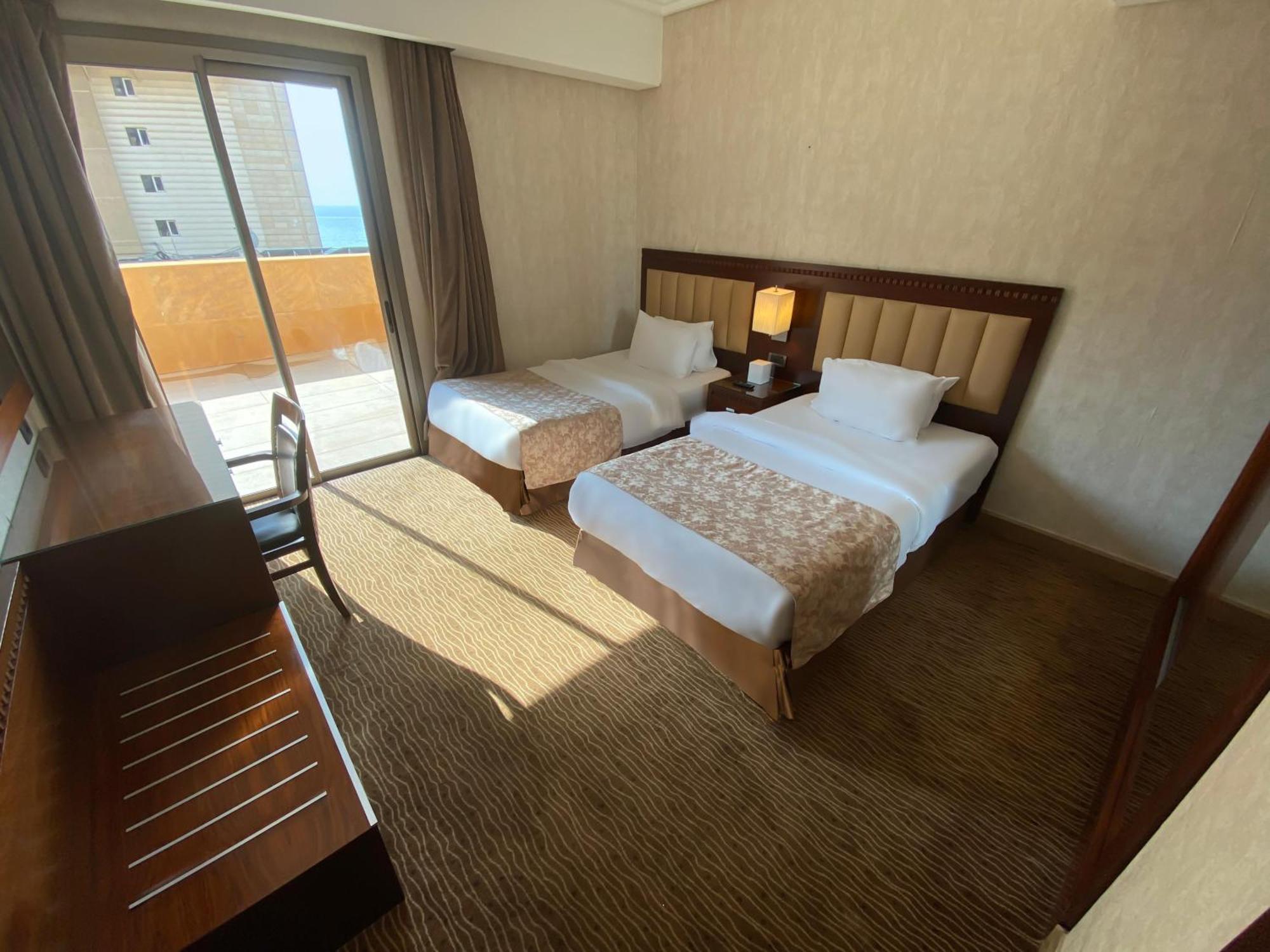 Lancaster Suites Raouche Beirut Exterior photo