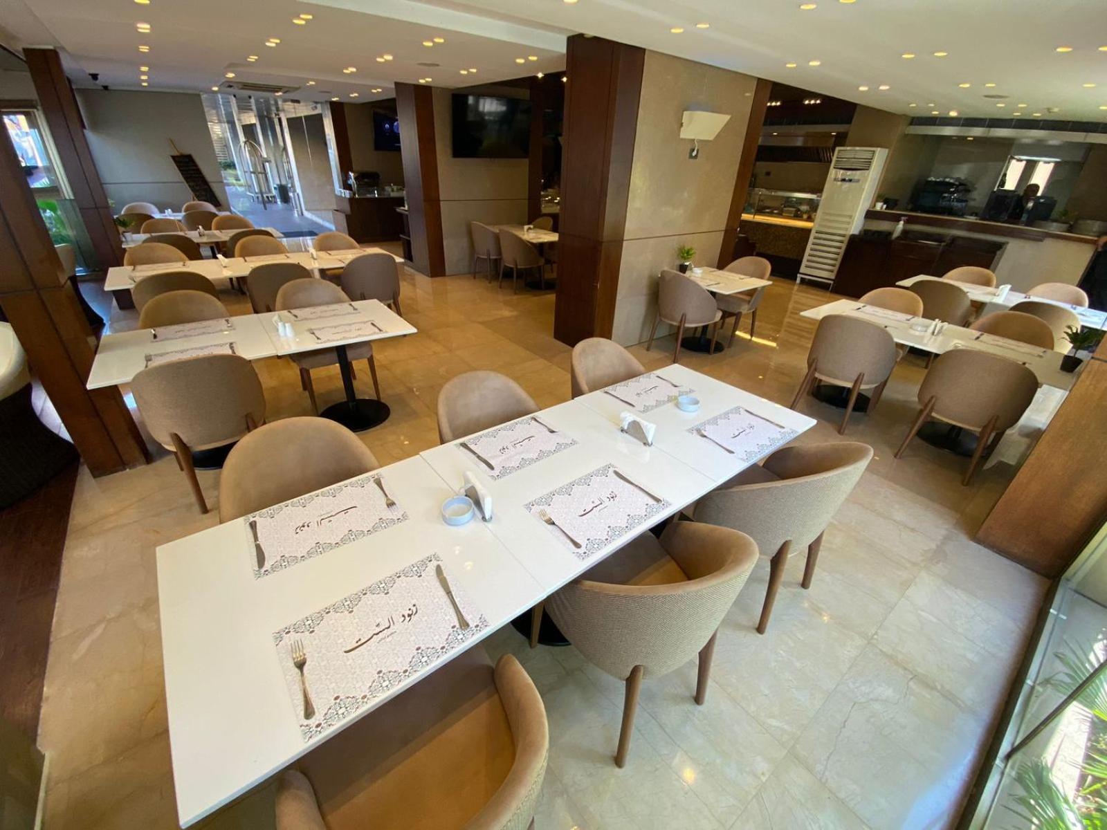 Lancaster Suites Raouche Beirut Exterior photo